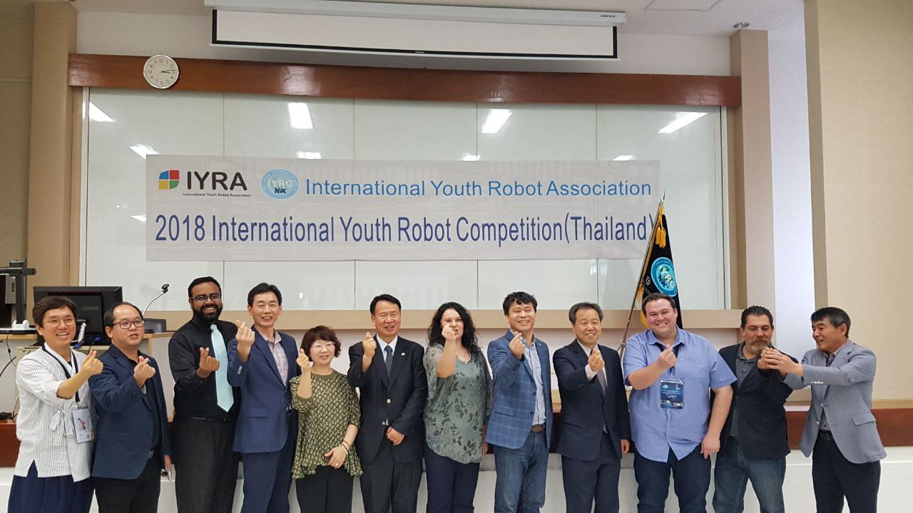 대전시는 최근 태국 쭐라롱껀 대학교에서 열린 2018년 국제청소년로봇대회(IYRC)에서 중국 선전과 경합 끝에 차기 대회를 유치했다. / 대전시