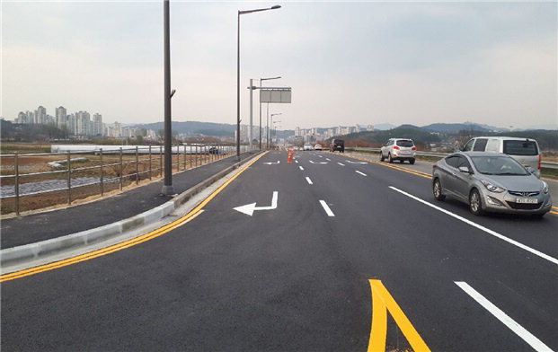 대전시는 동서대로 도안 지하차도~유성대로 접속구간 도로를 확장해 16일 개통한다.