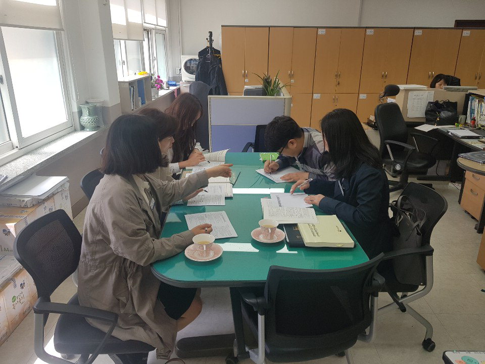대전서부교육지원청은 관내 초·중학교를 대상으로 청렴의식 제고를 위한 '맞춤형 계약업무 지원서비스'를 운영한다. / 대전교육청