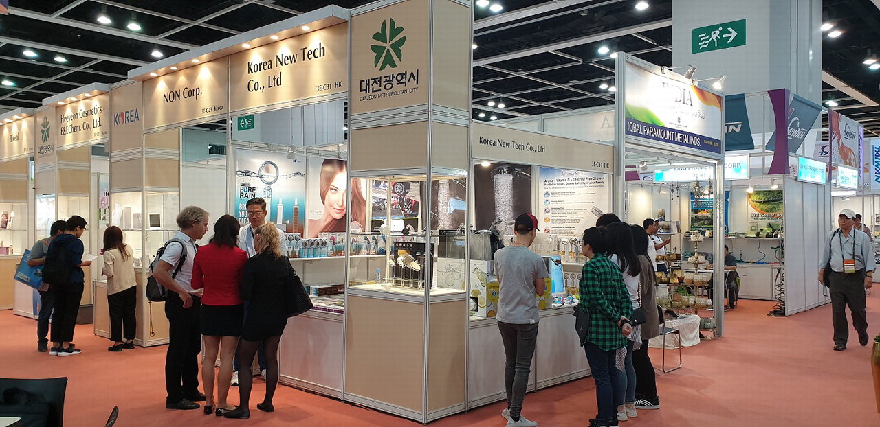 최근 홍콩에서 개최한 '홍콩 가정용품 박람회'에 대전지역 중소기업 8개사가 참가해 200건의 수출상담 성과를 거두었다. / 대전시