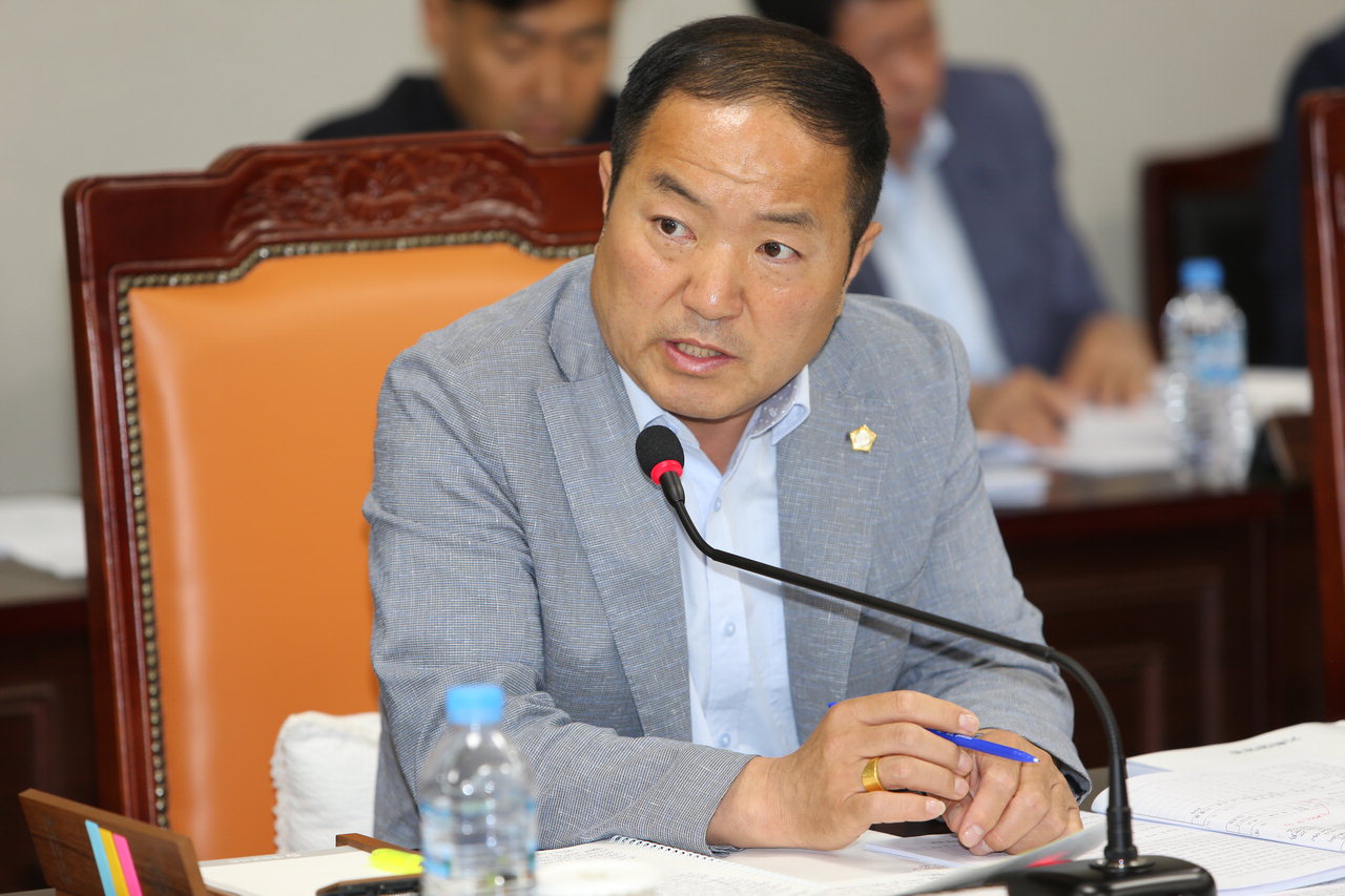 김봉현 의원