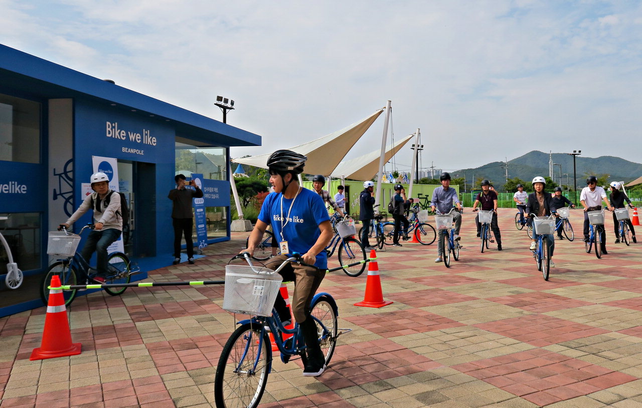 탄금호 업사이클링 자전거 대여소