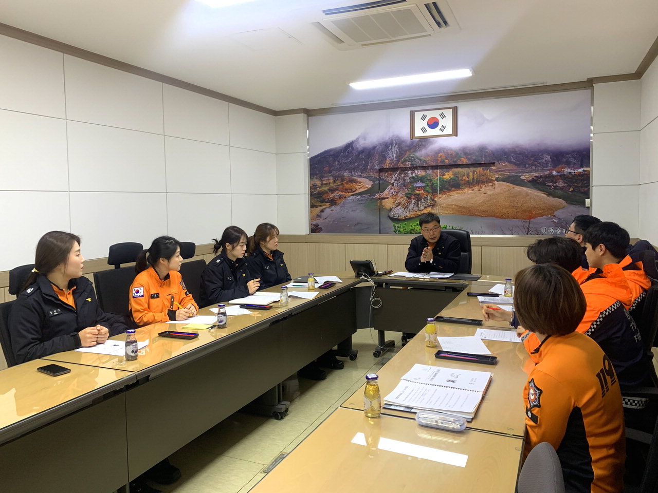 영동소방서는 12일 119구급대원 감염방지위원회를 개최했다. / 영동소방서 제공
