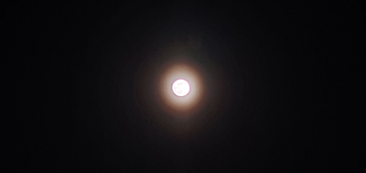 충주하늘에 나타난 달빛코로나 모습. / 충주고구려천문과학관 제공