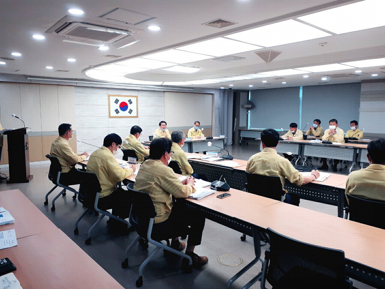 호우피해 및 코로나19 대처사항 회의 개최 모습