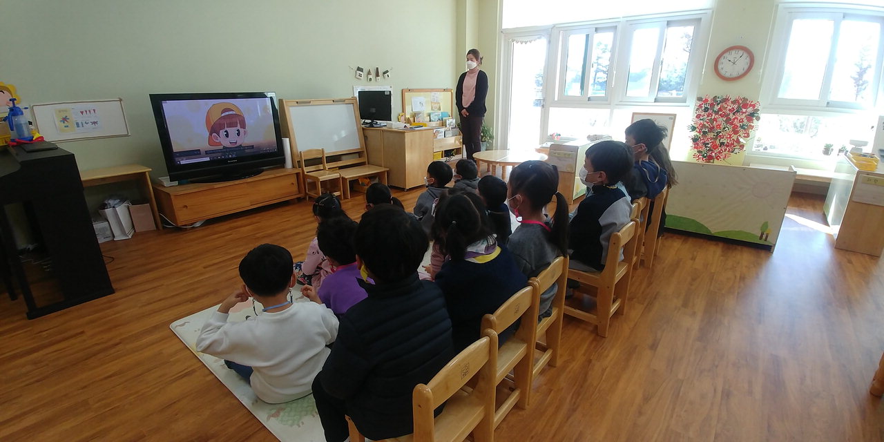 진천군이 개방한 공공저작물이 진천교육지원청 학생들을 대상으로 한 웹툰·애니메이션 교육에 적극 활용되고 있다. / 진천군 제공