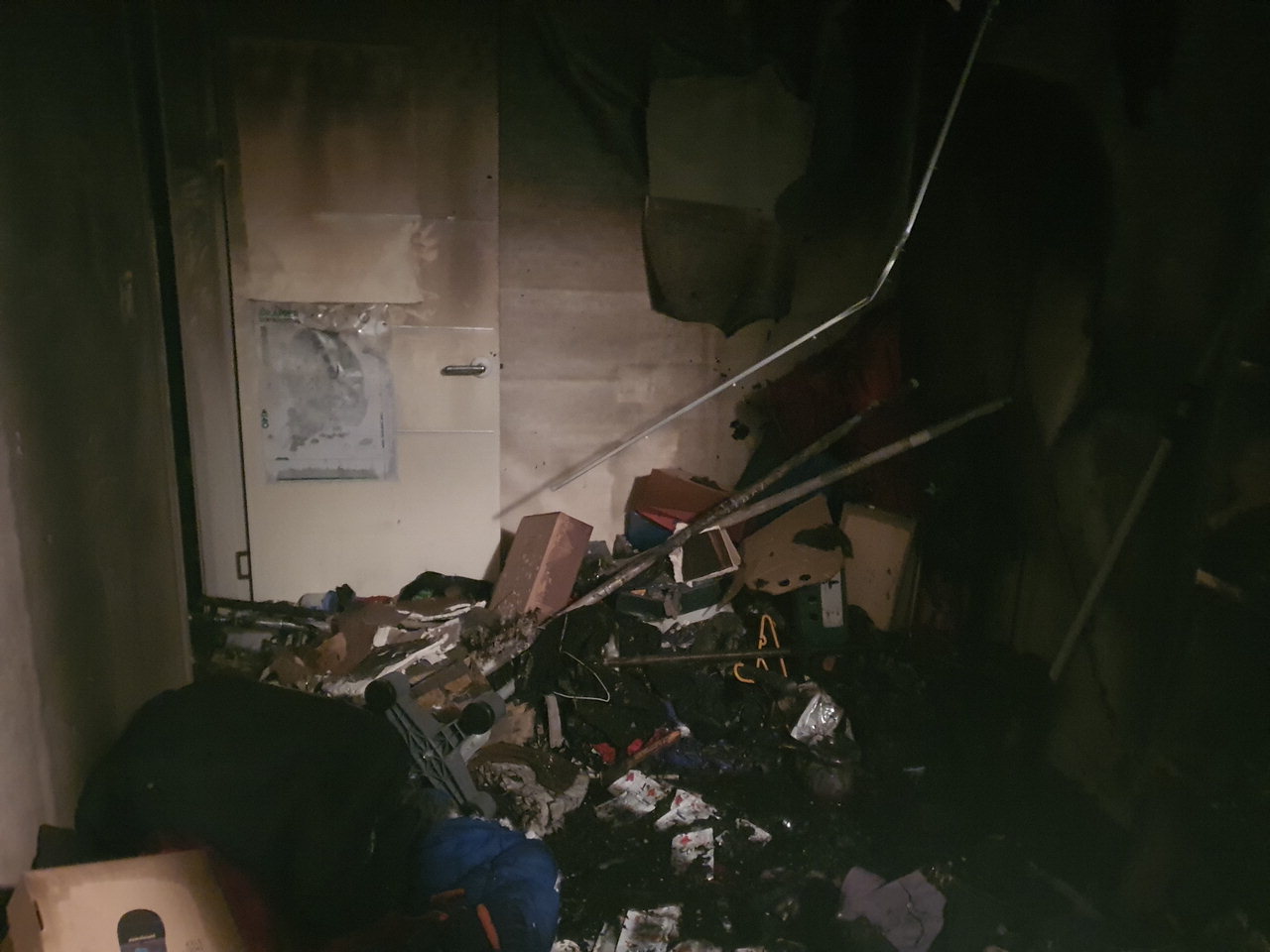 11일 오전 3시 6분께 흥덕구 성화동 소재 아파트 15층에서 화재가 발생했다.