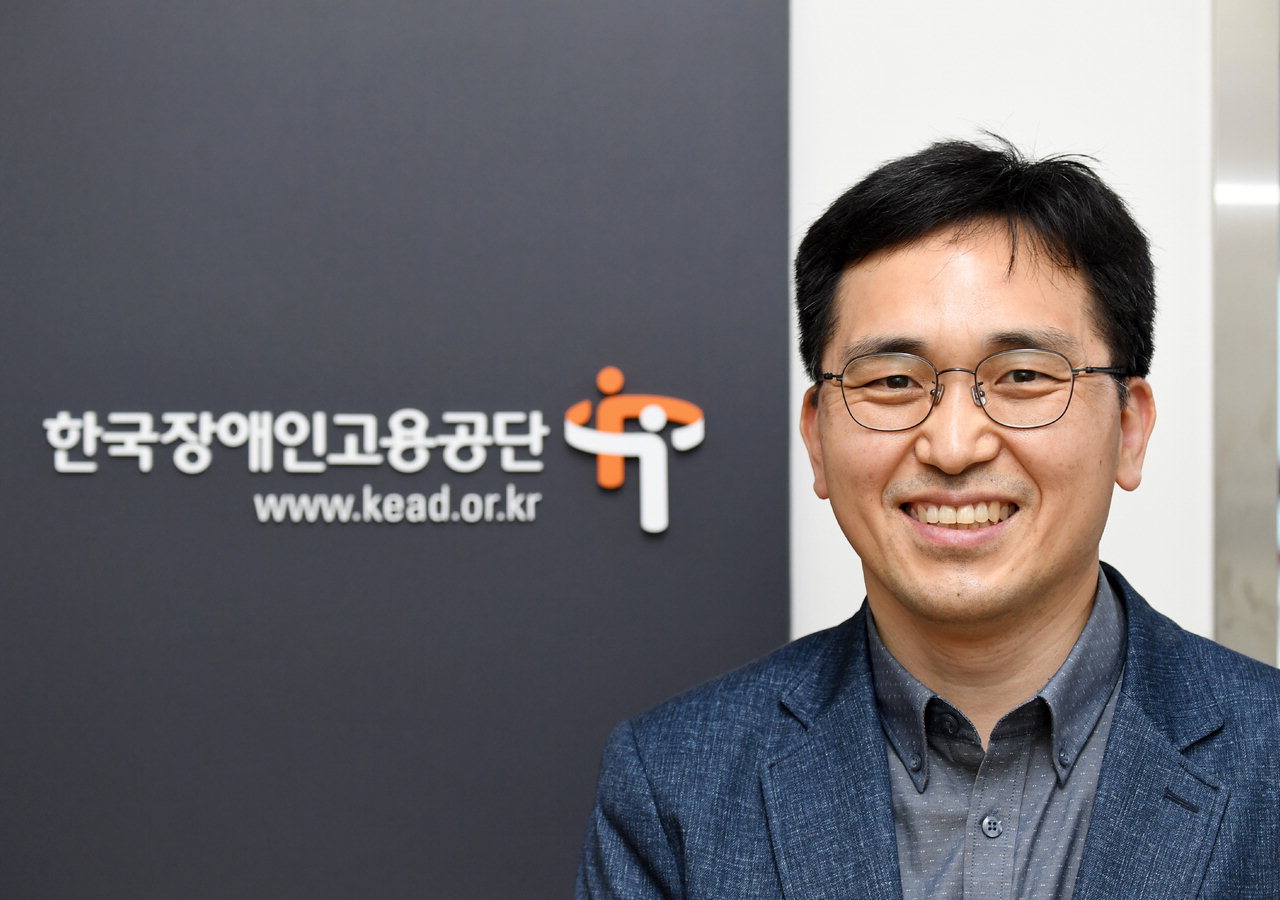 김진환 충북발달장애인훈련센터장 /김명년