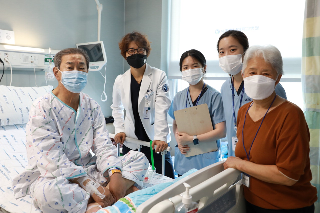 세종충남대학교병원은 개원 1년 만에 첫 신장이식 수술에 성공했다.