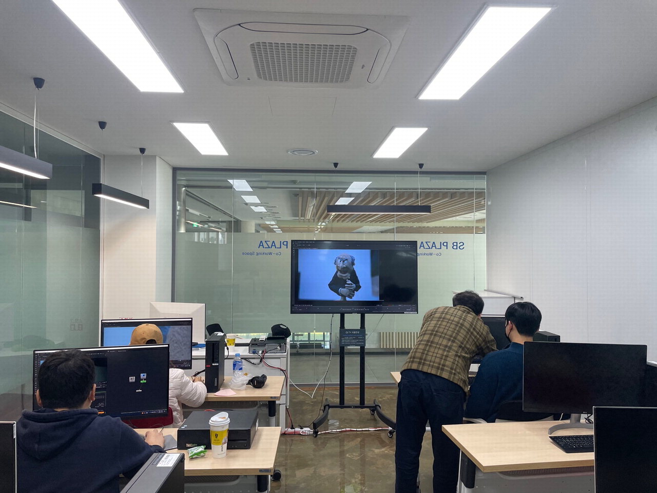 천안과학산업진흥원은 취업 희망자를 대상으로 'VR 영상제작 전문가 교육훈련' 사업을 진행하고 있다. /천안시