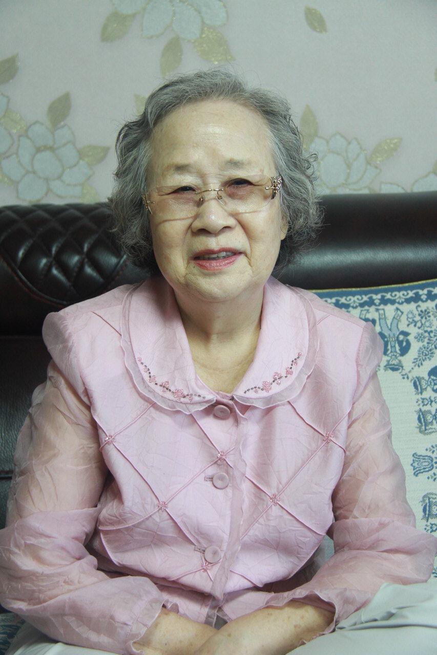 충북대 어머니로 불리며 자신의 재산을 장학기금으로 충북대에 쾌척한 신언임 여사가 19일 91세의 나이로 세상을 떠났다.