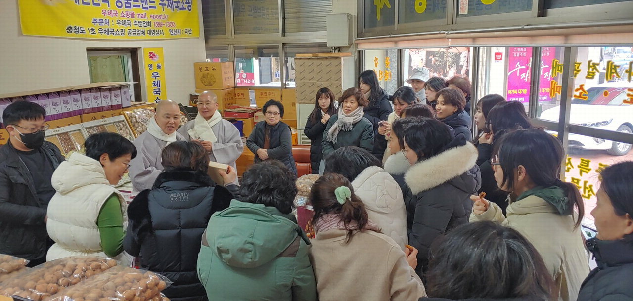 이암사가 지난 23일부터 3일간 서울 신도회 20명을 초청해 국악엑스포 성공기원 템플스테이를 진행했다.