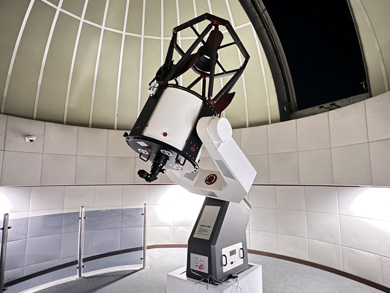 보수 완료된 류방택천문기상과학관 주관측실 망원경. /서산시 