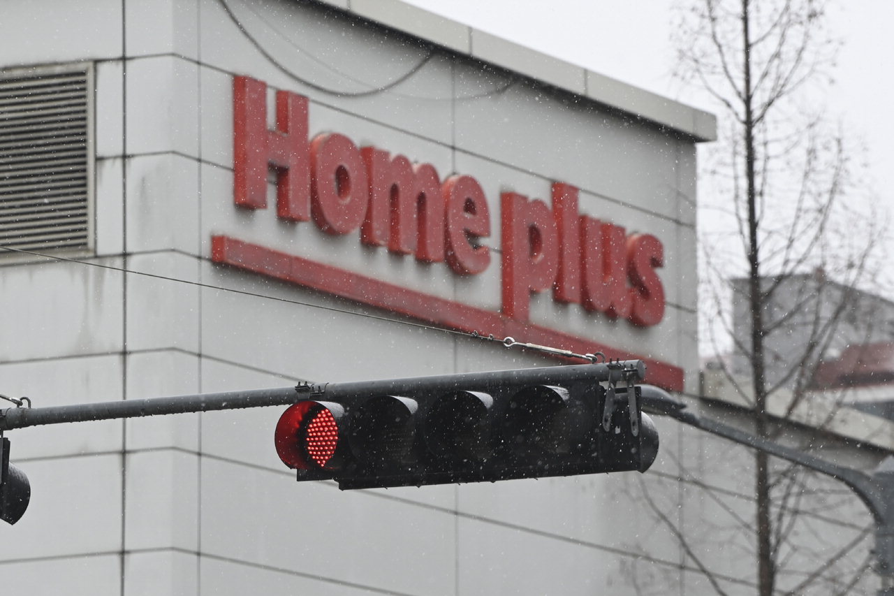 홈플러스가 기업회생절차 개시를 신청했다. 회생 절차 신청과는 상관없이 마트 영업은 정상적으로 진행된다. 사진은 4일 오후 청주시 홈플러스 청주점의 모습. /김성렬