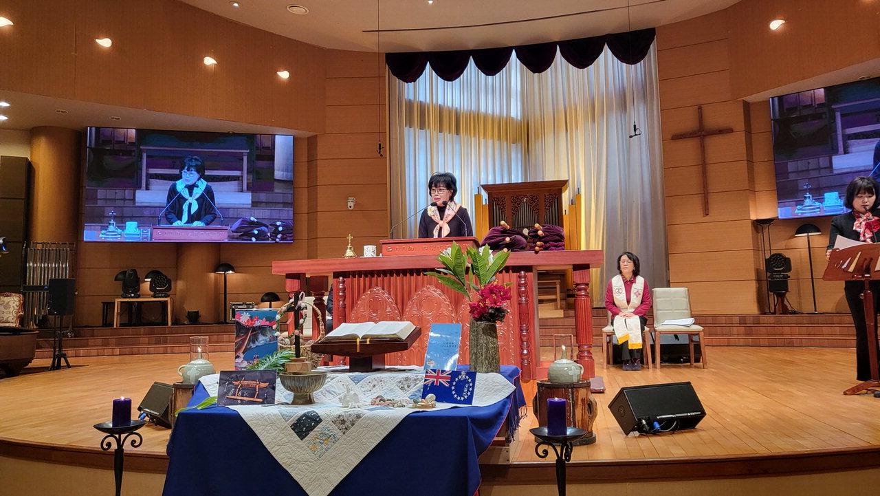 청주YWCA는 지난 7일 청주 좋은교회에서 청주지역 기독교 여성들과 함께 '쿡제도를 위한 세계기도일(World Day of Prayer) 예배'를 개최했다. / 청주 YWCA