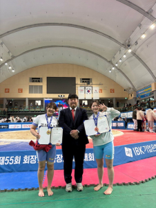 괴산군청 여자<b>씨름</b>단, 전국<b>대회</b>서 또 다시 '정상'