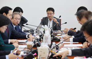 여야, 소소위 가동 첫날부터 <b>예산안 공방</b> 격화