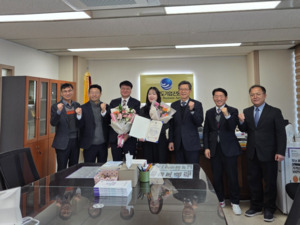 노진상 충북중기청장, 중기중앙회 충북본부·충북기업진흥원 방문 - 뉴스 썸네일 이미지