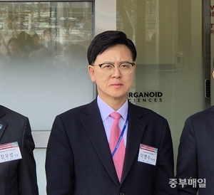 오송첨단의료산업진흥재단 이명수 이사장 사직, 충남교육감 출마 - 뉴스 썸네일 이미지